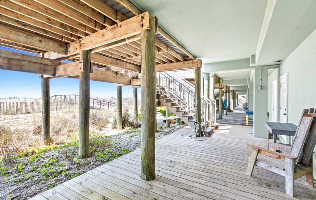 Gorgeous Gulf front townhome, Gas grill and beach access