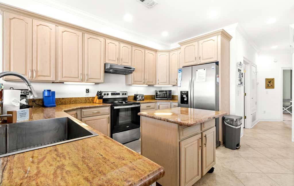 Gorgeous Gulf front townhome, Gas grill and beach access
