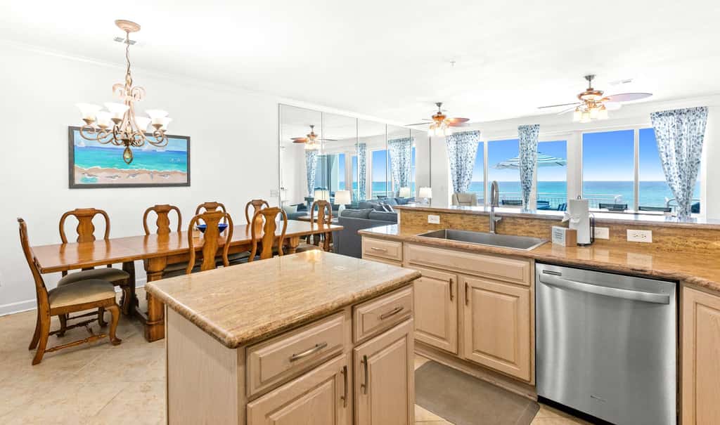 Gorgeous Gulf front townhome, Gas grill and beach access