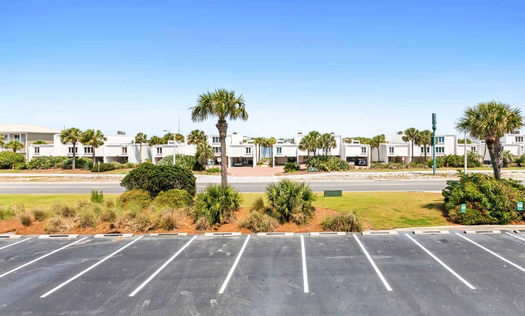 Gorgeous Gulf front townhome, Gas grill and beach access
