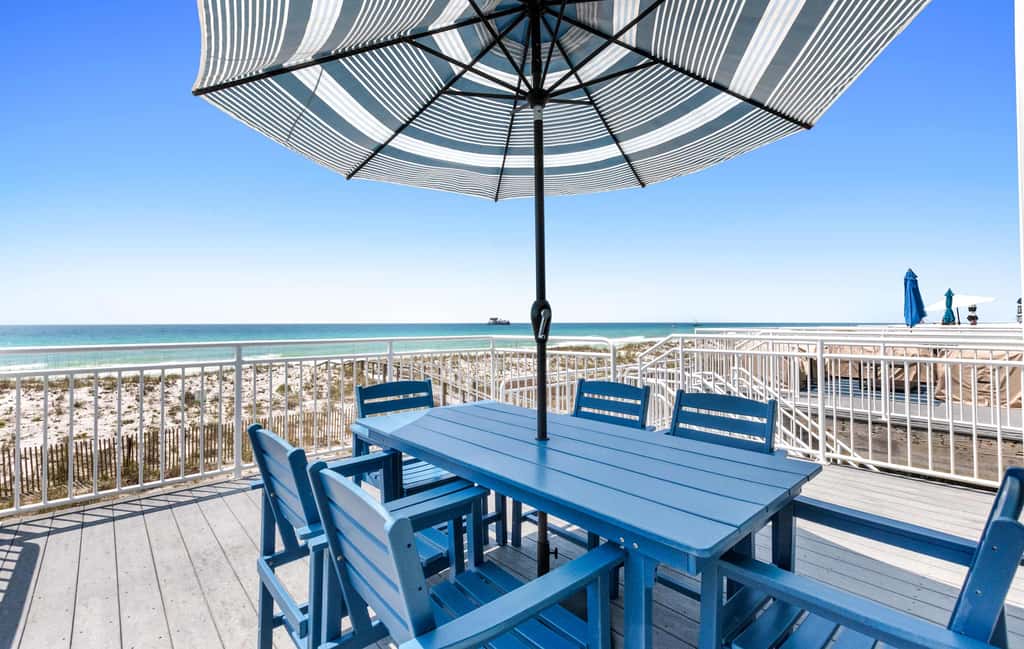 Gorgeous Gulf front townhome, Gas grill and beach access