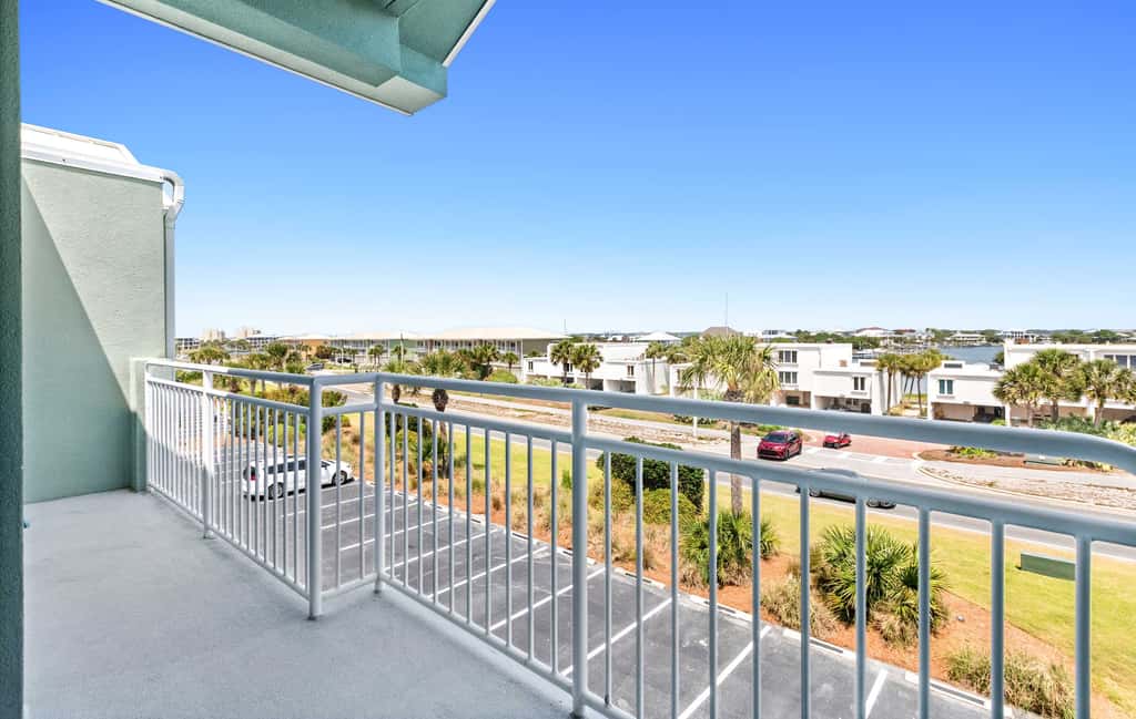 Gorgeous Gulf front townhome, Gas grill and beach access