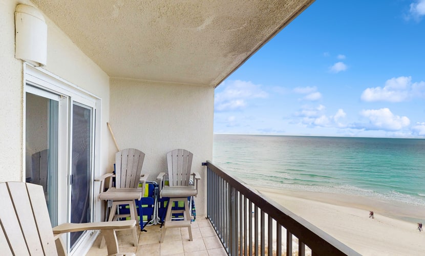 Pinnacle Port C2-702 - Seas The Day