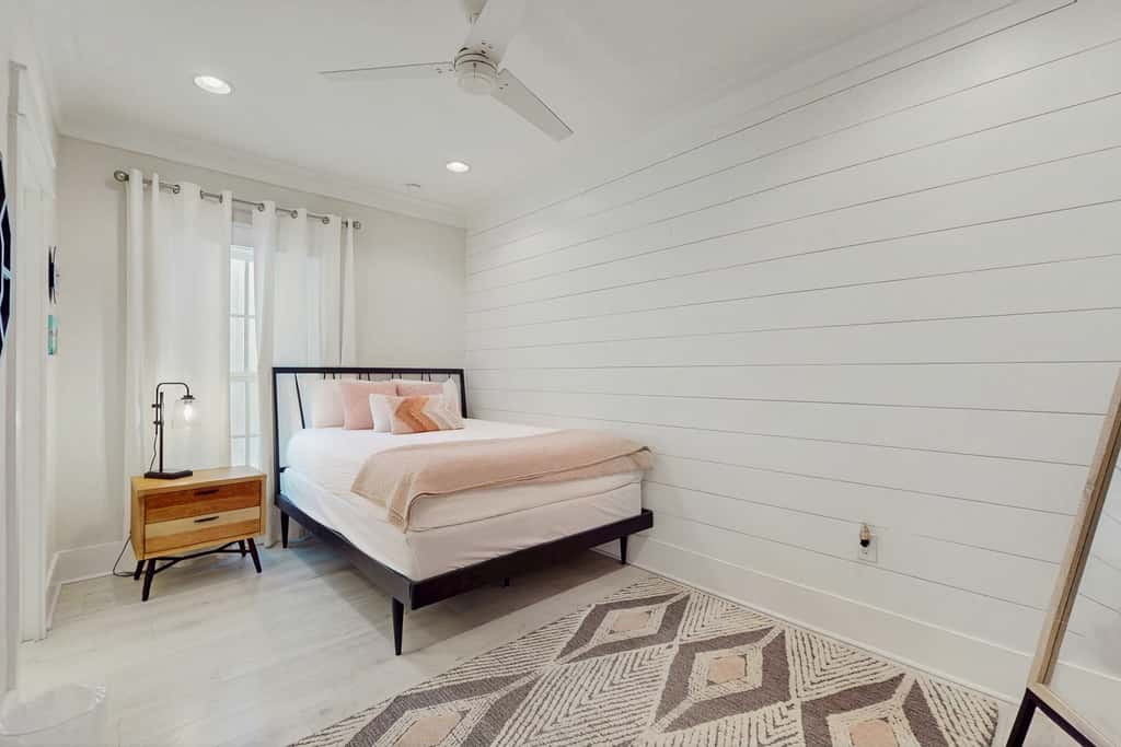 Cozy coastal home with private pool, decks and close to beach