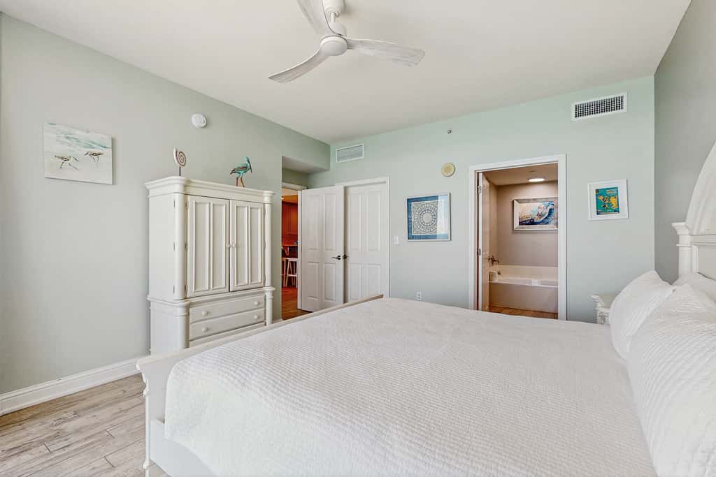 Stylish oceanfront condo including shared pool and beach access