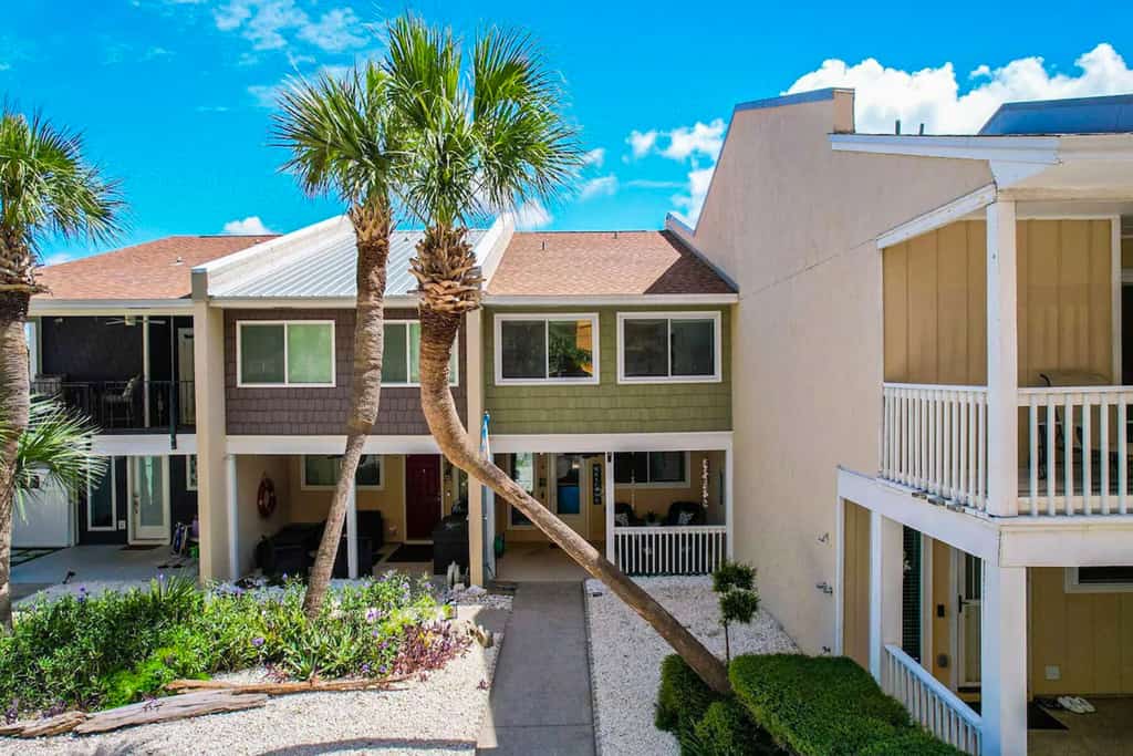 Seaside Escape of Treasure Island