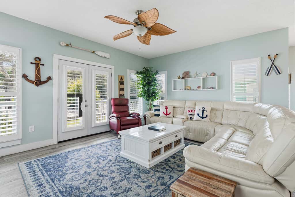 Gorgeous dog-friendly home with private pool & close to everything