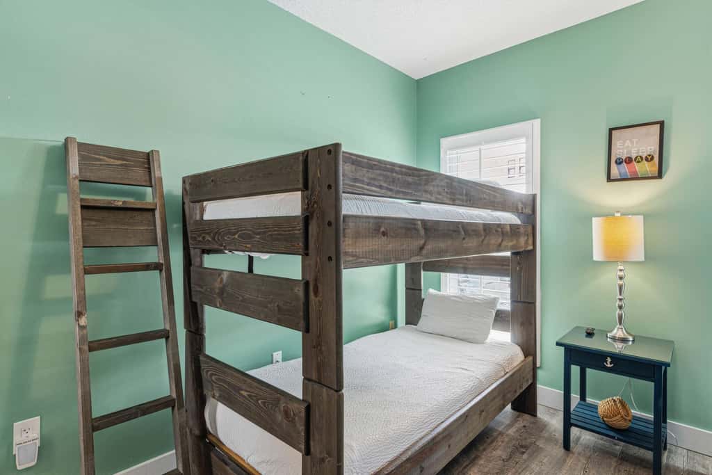 Gorgeous dog-friendly home with private pool & close to everything