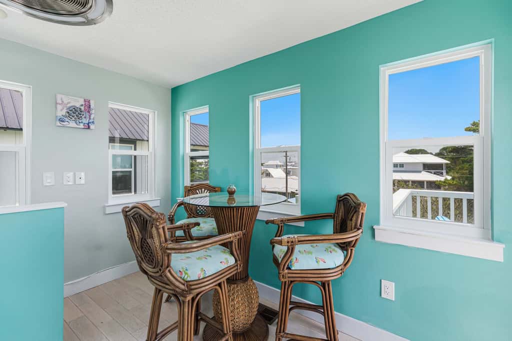 Gorgeous dog-friendly home with private pool & close to everything