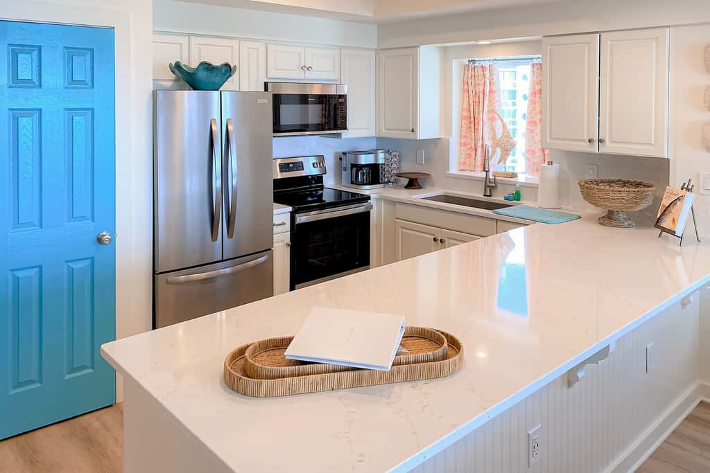 Majestic Sun A1101 Beachfront Condo with Views!