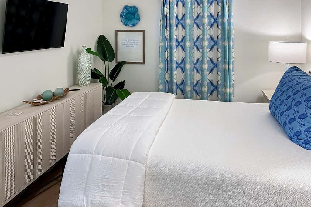 Majestic Sun A1101 Beachfront Condo with Views!