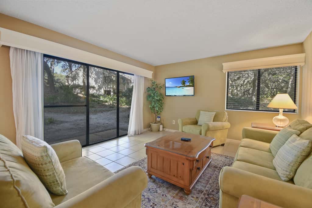 2108 Beach Wood