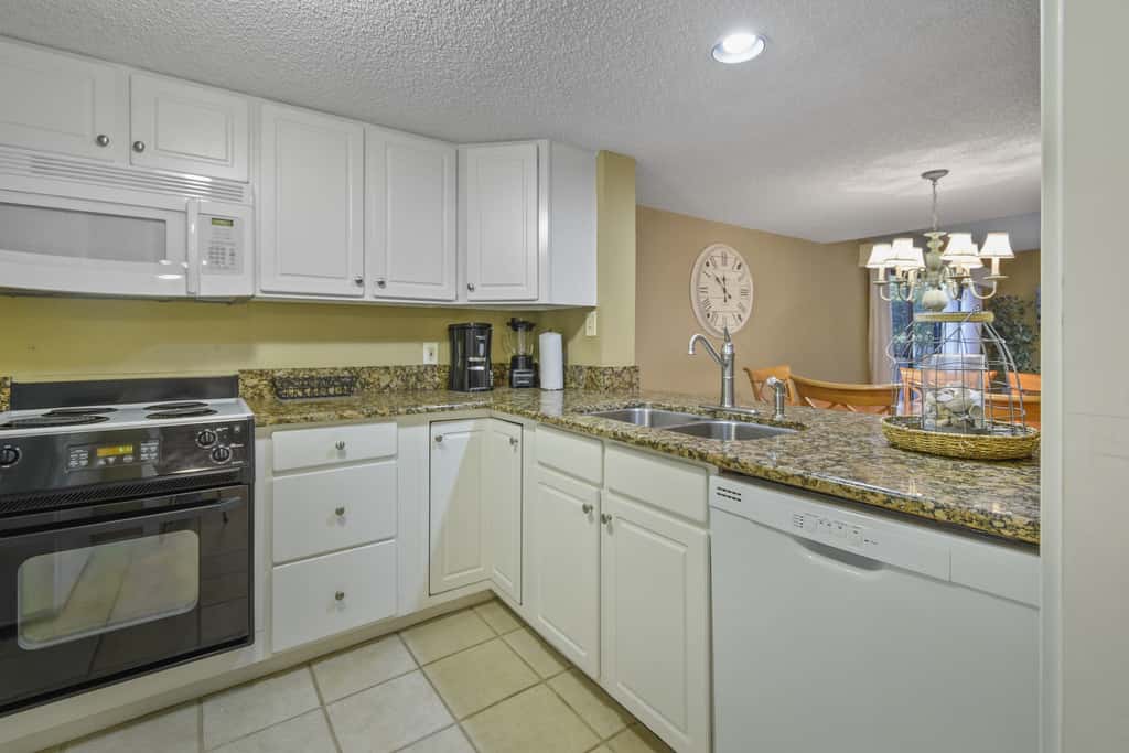 2108 Beach Wood