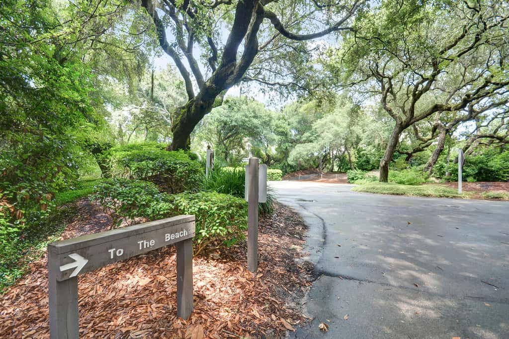 2108 Beach Wood