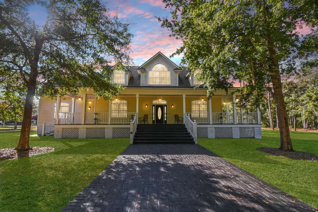 Your All-In-One Luxury Escape — Three Properties, Event Hosting, Private Pond & Full Gym.