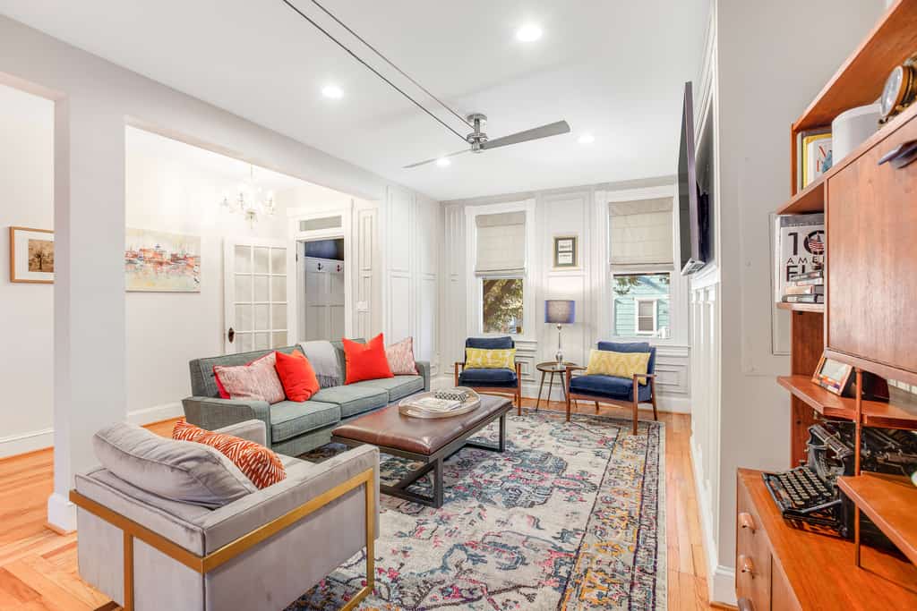 Updated historic home with parking; near Academy, college & harbor - central AC