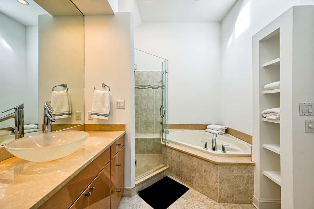 Annapolis Bay Ridge Retreat