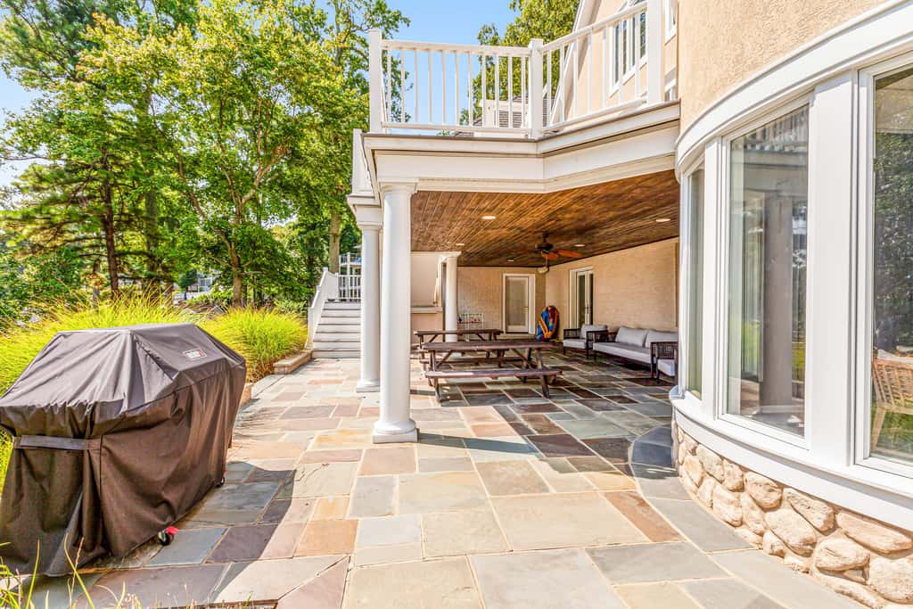 Annapolis Bay Ridge Retreat