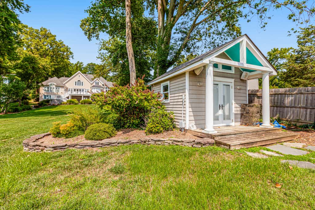 Annapolis Bay Ridge Retreat