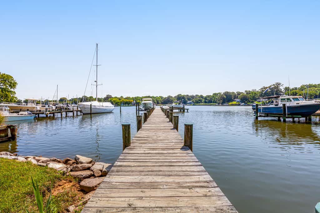Annapolis Bay Ridge Retreat