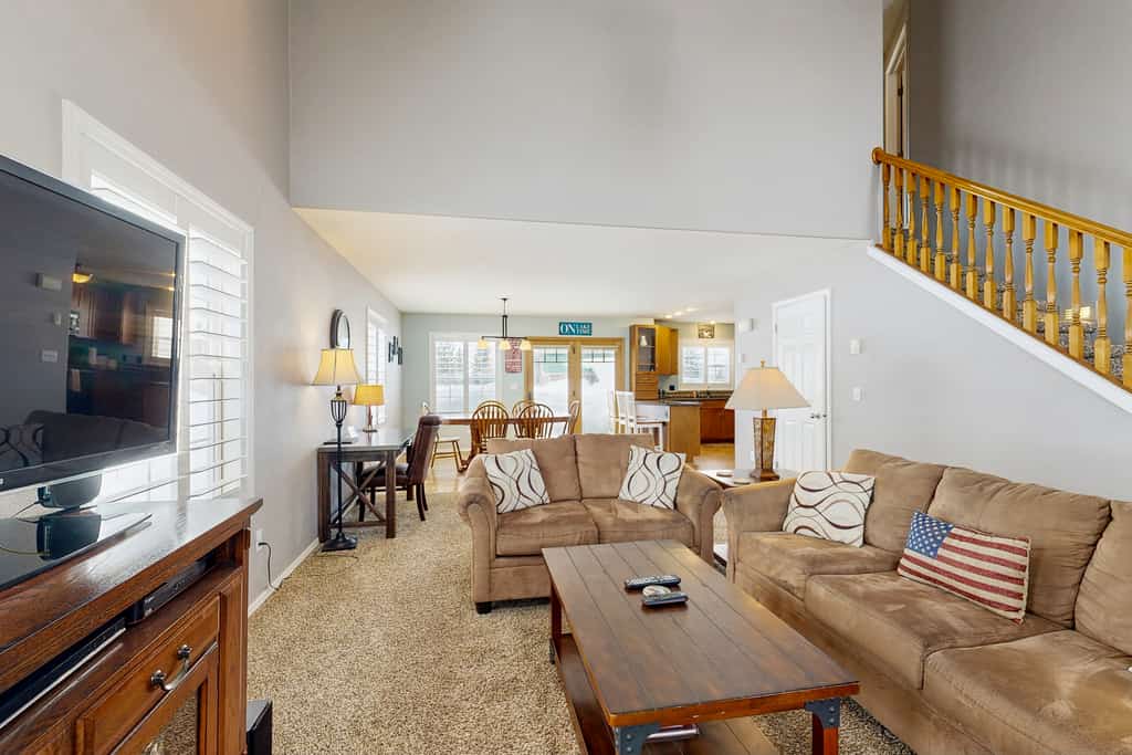 A spacious country home located seven miles south of downtown McCall, offering peaceful surroundings and unobstructed mountain views. With an open-concept layout, large back deck, and plenty of room for families and groups, this home is designed for relaxing getaways close to lakes, trails, and year-round outdoor recreation.