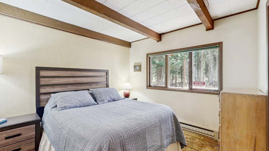 McCall Log Cabin, NearDowntown, Trailer Parking