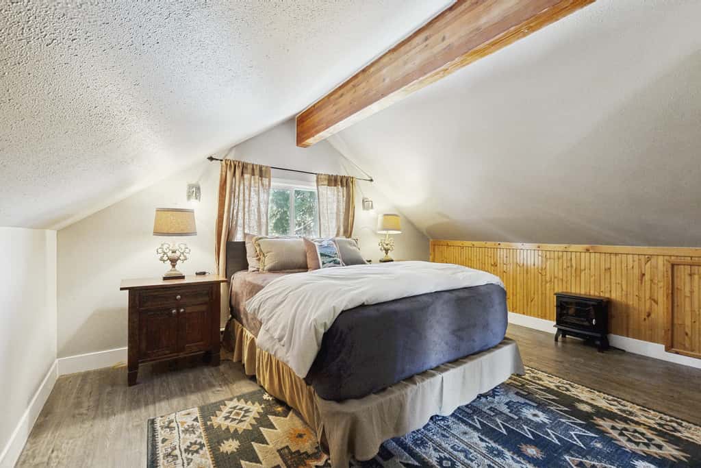 Cozy McCall Cottage | Fire Pit & Near Downtown