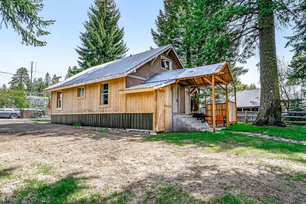 Cozy McCall Cottage | Fire Pit & Near Downtown