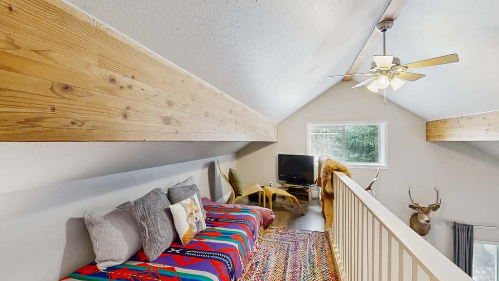 Cozy McCall Cottage | Fire Pit & Near Downtown