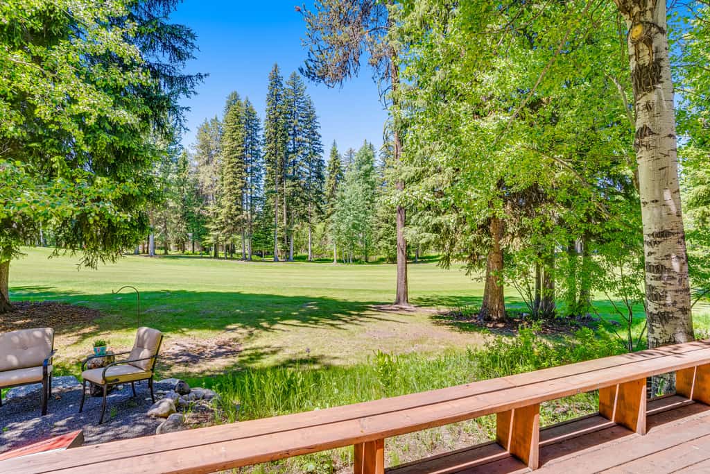 McCall Golf Retreat | Hot Tub & Fairway Views