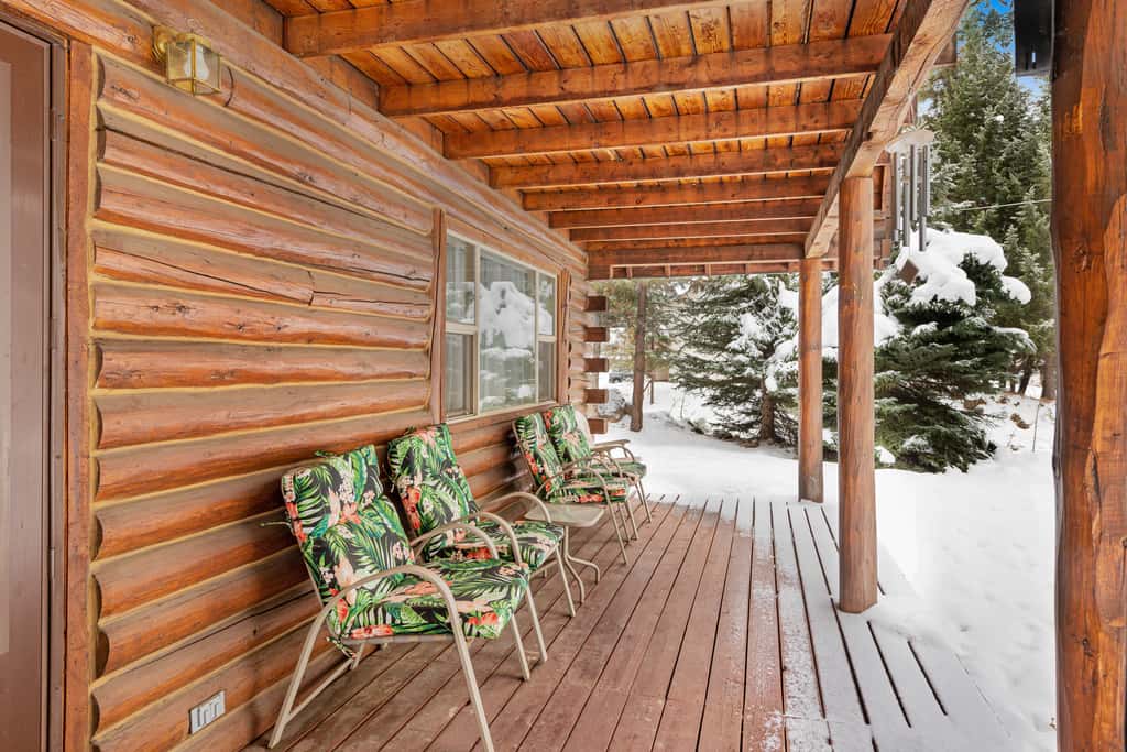 Spacious McCall Family Retreat Foosball, AC & Deck
