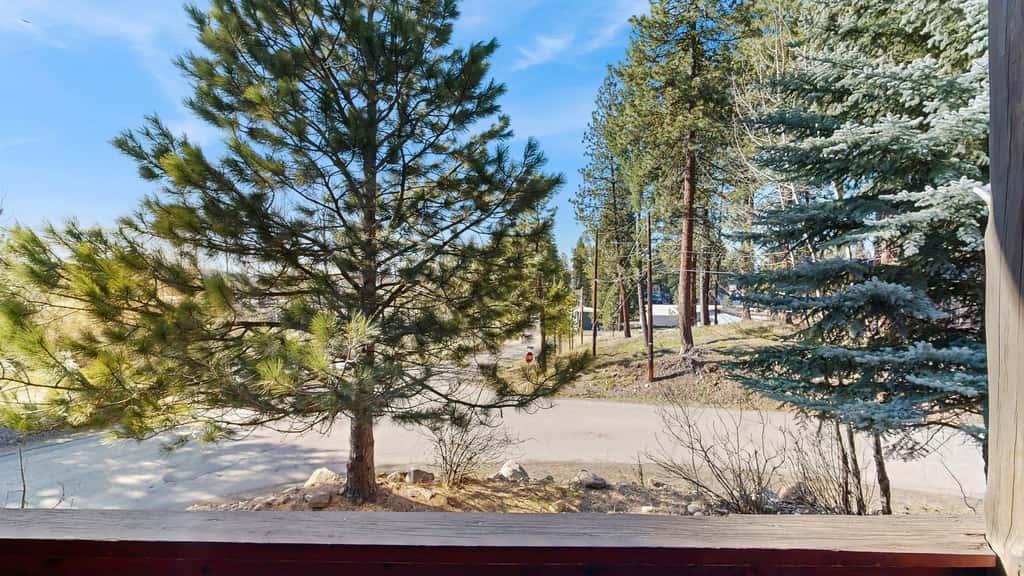 Spacious McCall Family Retreat Foosball, AC & Deck