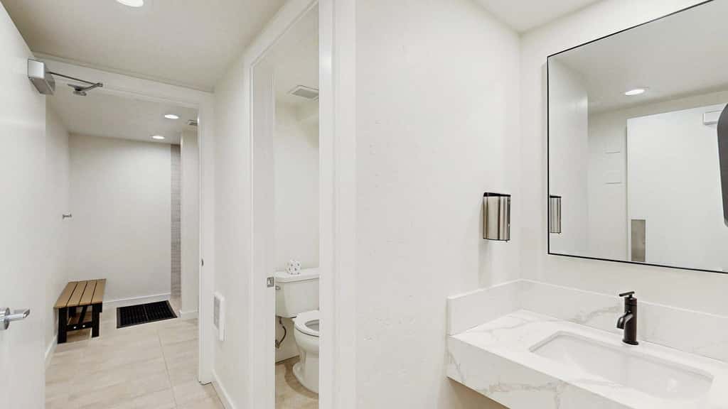 Ski-In Ski-Out Bogus Basin Studio, Sleeps 8, Views