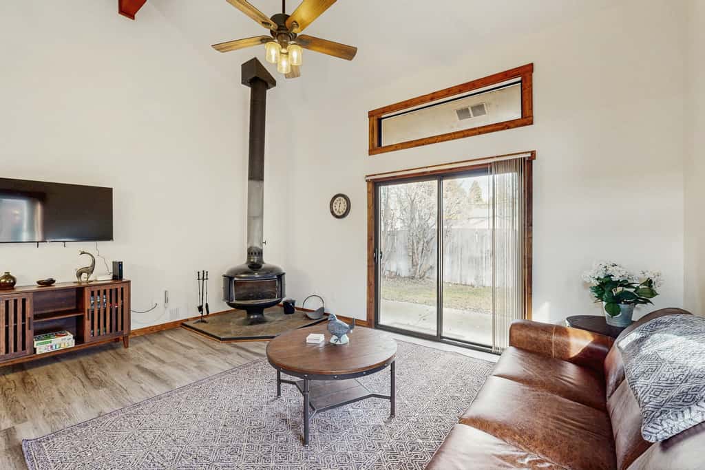 Bright McCall Condo, Pool, Tennis & Fireplace