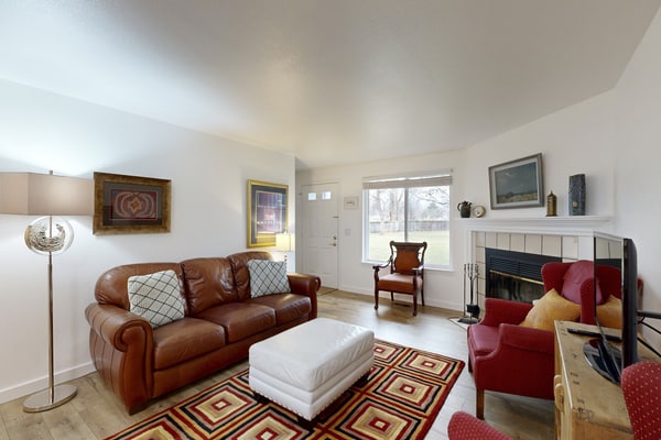 Boise Townhouse: Patio, Balcony & Foothills