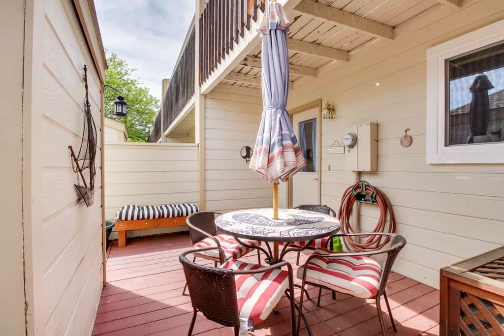 Boise Townhouse: Patio, Balcony & Foothills