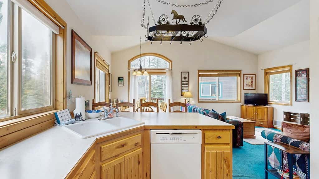 Spring Mountain Cottage | Pool, Gym, Hot Tub