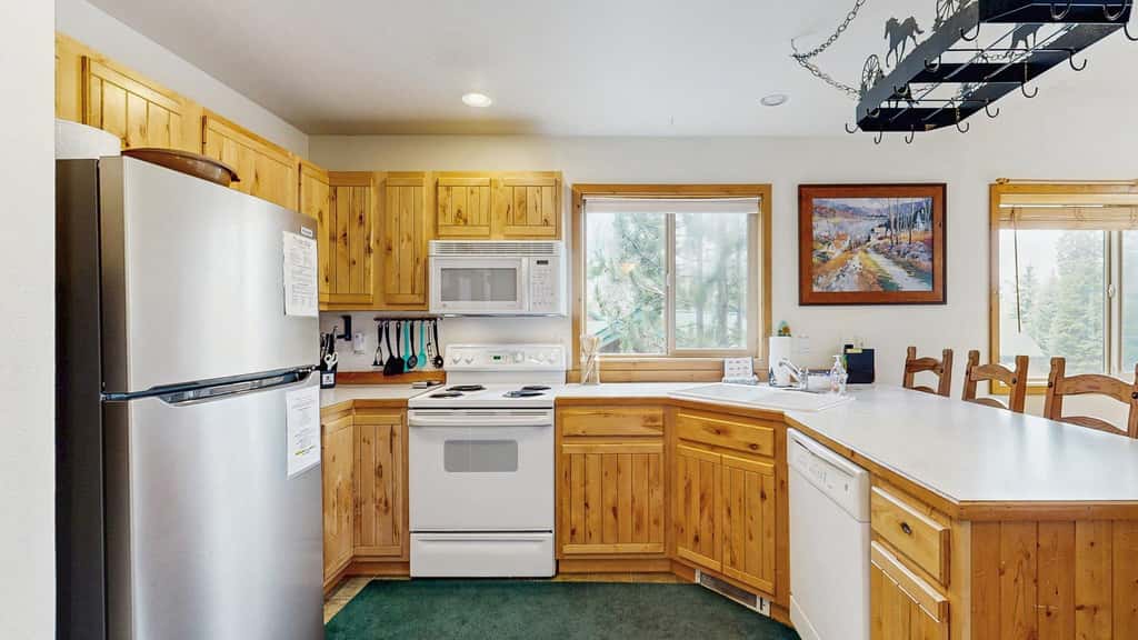 Spring Mountain Cottage | Pool, Gym, Hot Tub