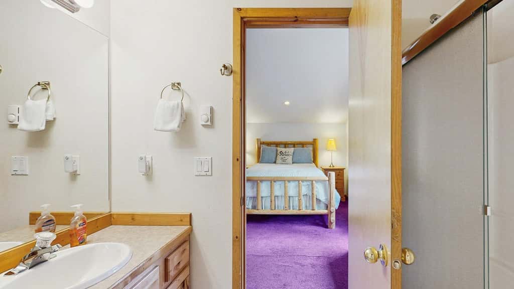 Spring Mountain Cottage | Pool, Gym, Hot Tub
