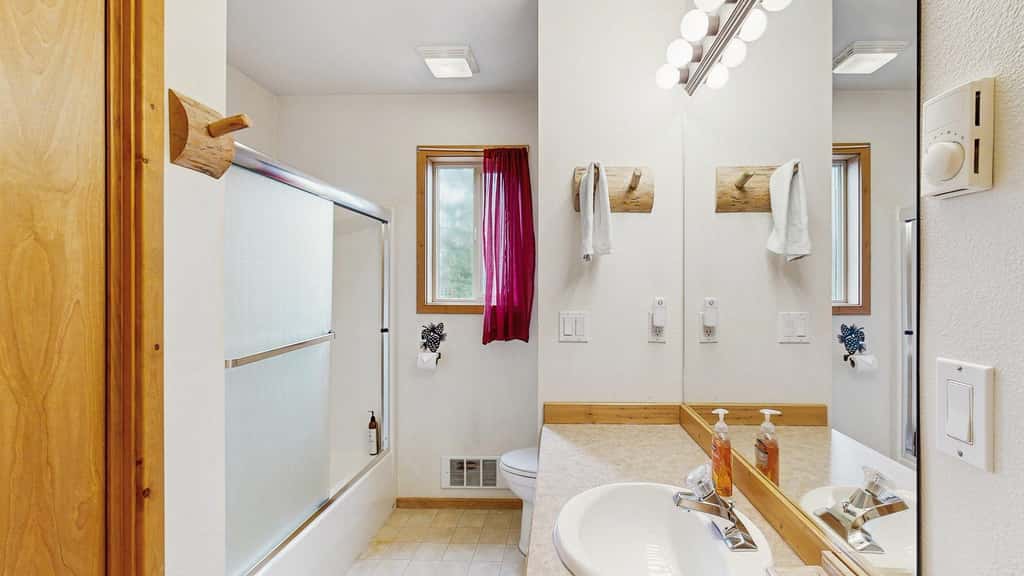 Spring Mountain Cottage | Pool, Gym, Hot Tub
