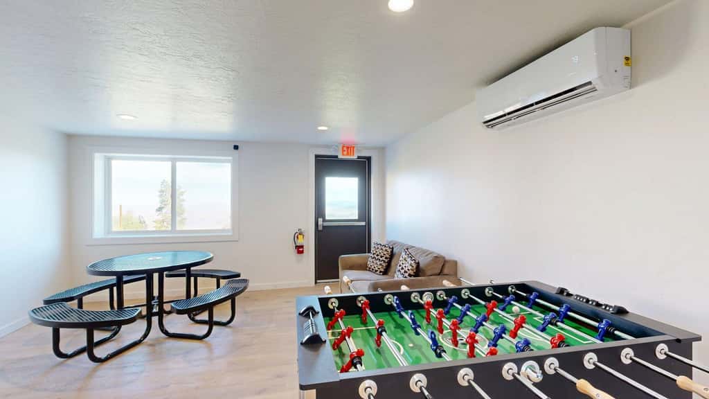 Ski-In Ski-Out Bogus Basin Condo with 2 Decks