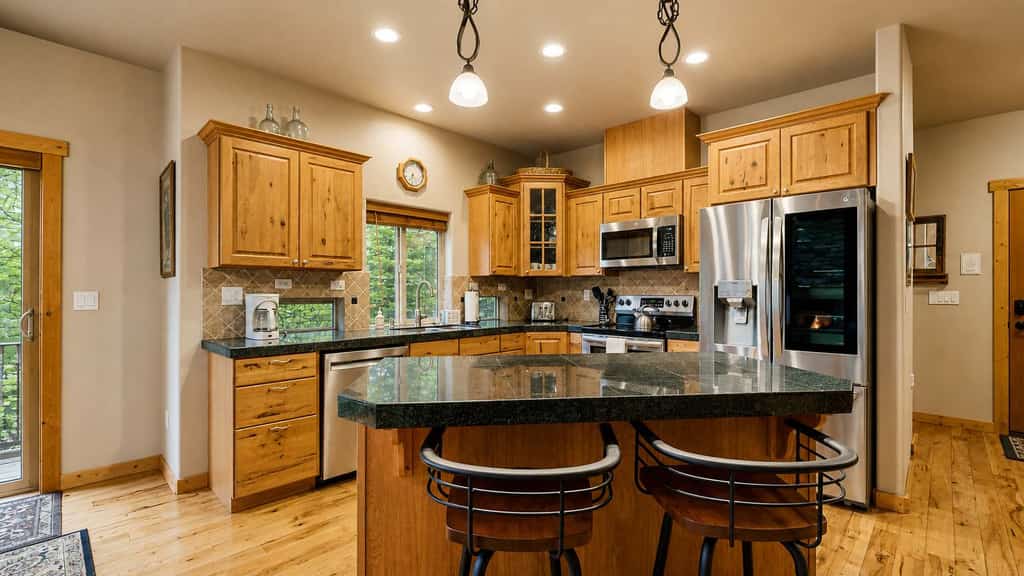 A spacious, pet-friendly cabin in Spring Mountain Ranch with room for the whole group. Four bedrooms, a separate loft living area, and a wraparound deck with grill make it easy to gather and spread out. Located in Spring Mountain Ranch community amenities including a pool, hot tub, fitness center, and tennis/pickleball courts.