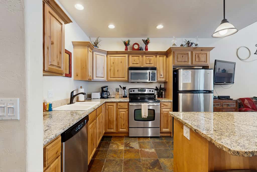 McCall Retreat | AC, Golf, Hot Tub & Beach Nearby