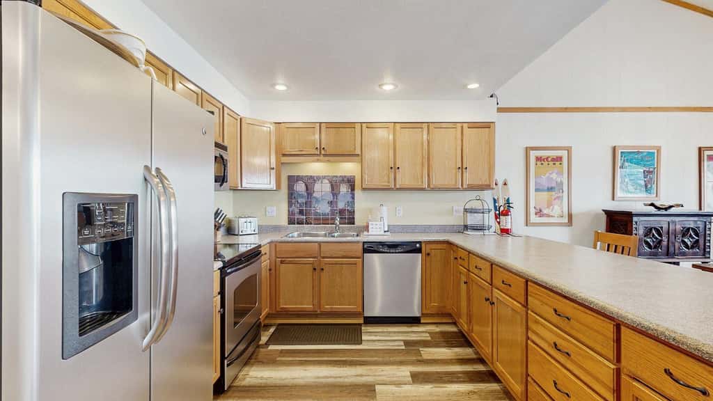 McCall Condo, Lakefront, Beach Access, Pool