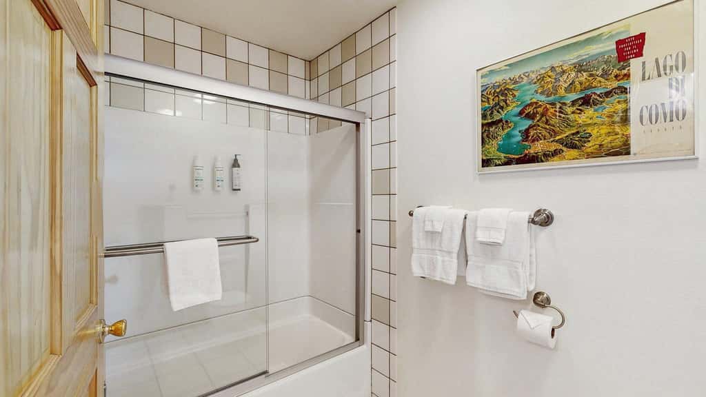 McCall Condo, Lakefront, Beach Access, Pool