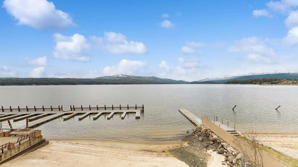 McCall Condo, Lakefront, Beach Access, Pool