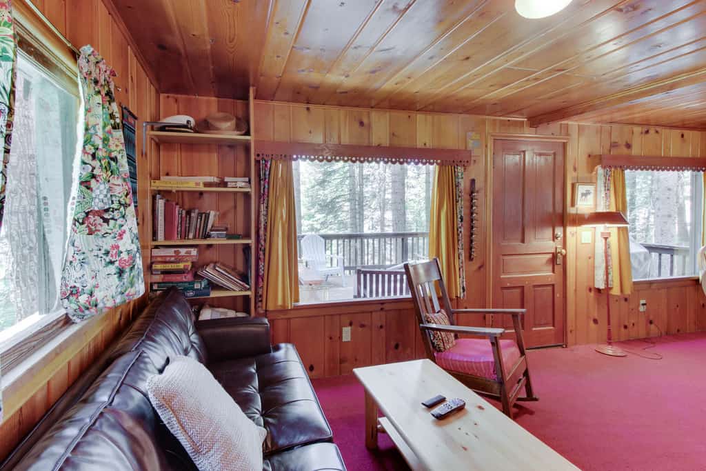Classic lakefront cabin with a private dock, large deck, and direct access to Payette Lake. This nostalgic McCall retreat combines cozy cabin charm with beautiful lake views, updated beds, and an unbeatable waterfront setting just steps from the water.