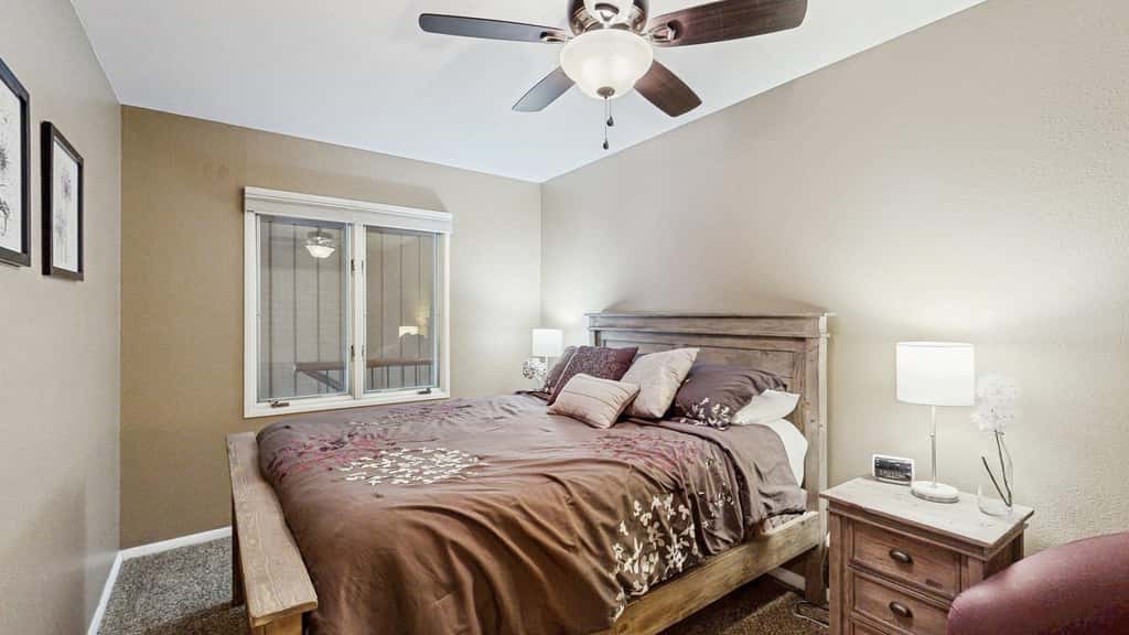 Lakefront McCall Condo, Pool, Beach, Walk to Town