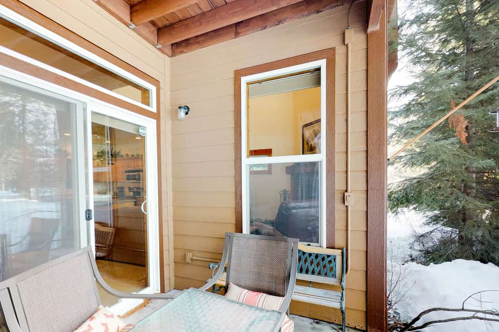 A spacious Aspen Village condo with vaulted ceilings, a wood-burning fireplace, and a private covered patio just minutes from Payette Lake, downtown McCall, and Ponderosa State Park. Featuring a flexible family-friendly layout with a loft, bunk room, office space, and access to resort-style community amenities including pools, hot tub, sauna, fitness center, and sports courts, this condo is an easy home base for year-round mountain adventures.