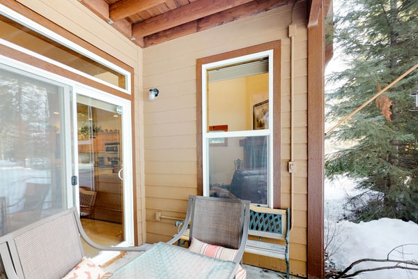A spacious Aspen Village condo with vaulted ceilings, a wood-burning fireplace, and a private covered patio just minutes from Payette Lake, downtown McCall, and Ponderosa State Park. Featuring a flexible family-friendly layout with a loft, bunk room, office space, and access to resort-style community amenities including pools, hot tub, sauna, fitness center, and sports courts, this condo is an easy home base for year-round mountain adventures.